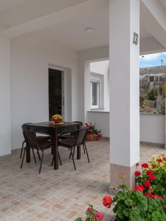 Apartments Tri Mora Ражанац Екстер'єр фото